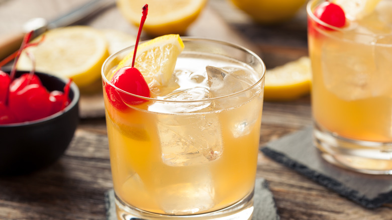 whiskey sour cocktails