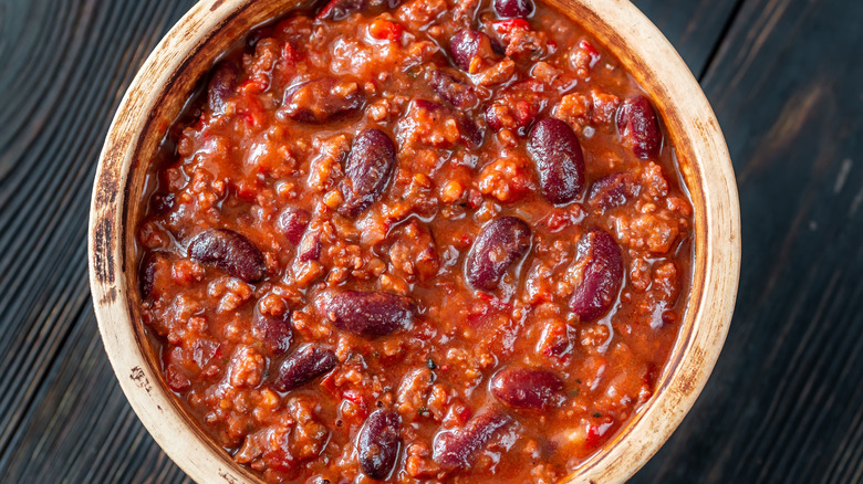 chili with Worcestershire sauce