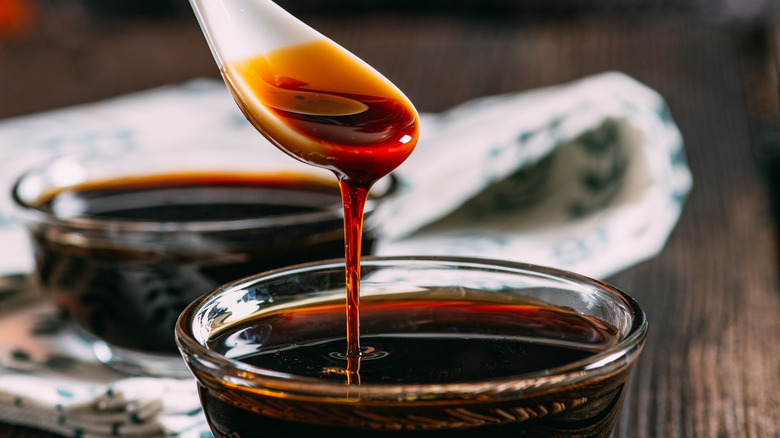 molasses on a spoon