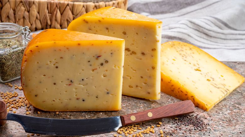 Gouda cheese with spices