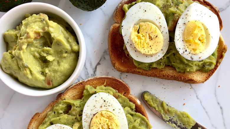 hard-boiled eggs with guacamole