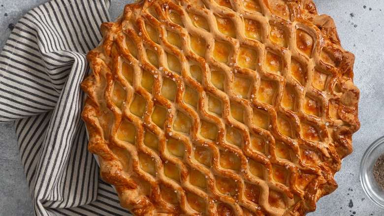 Pie with scalloped pastry on top