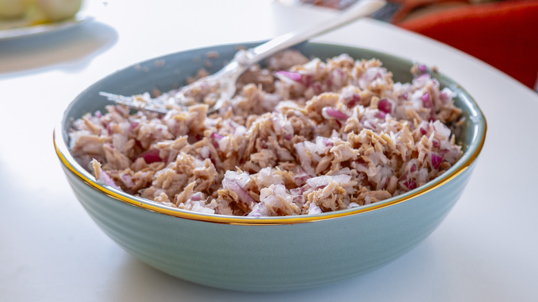 Tuna salad with onion  