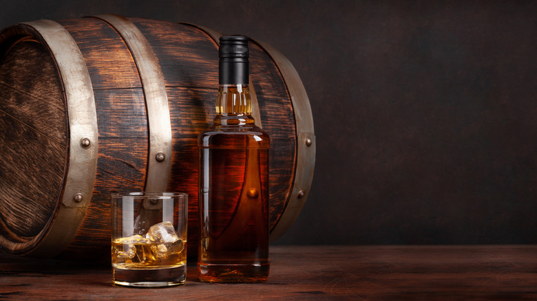 golden rum and a barrel