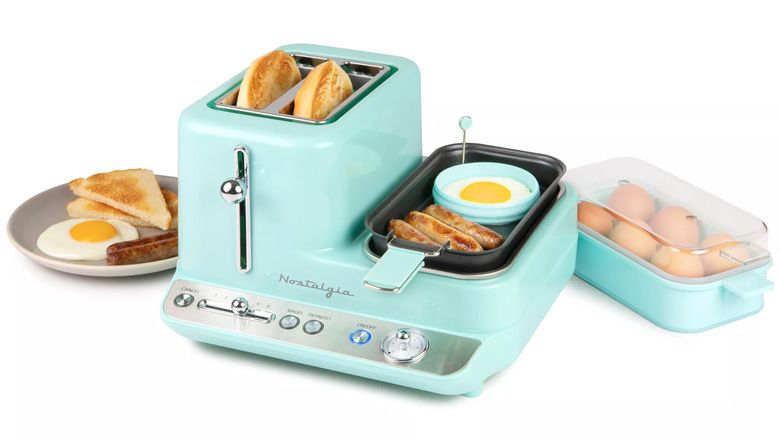 Nostalgia retro breakfast station