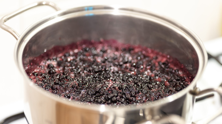 cooking blueberry jam