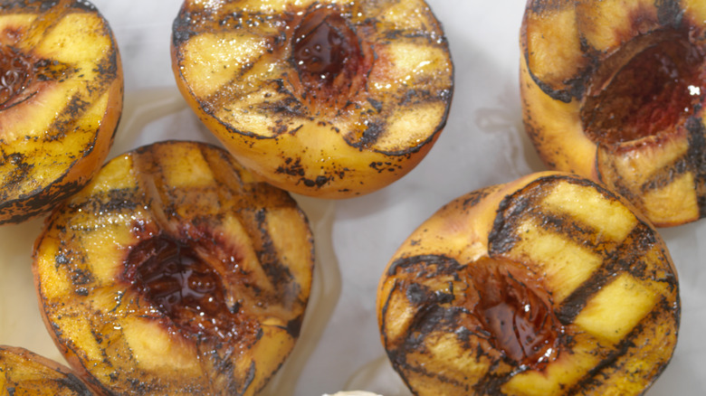 grilled peach halves 