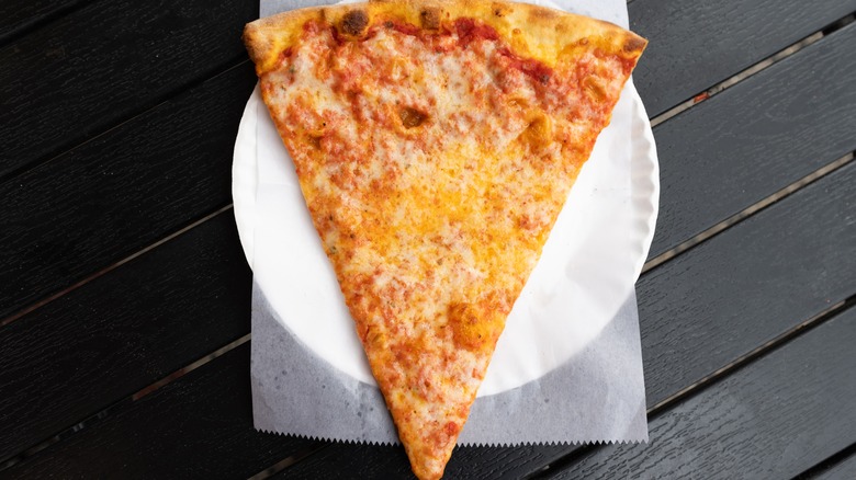 slice of New York pizza