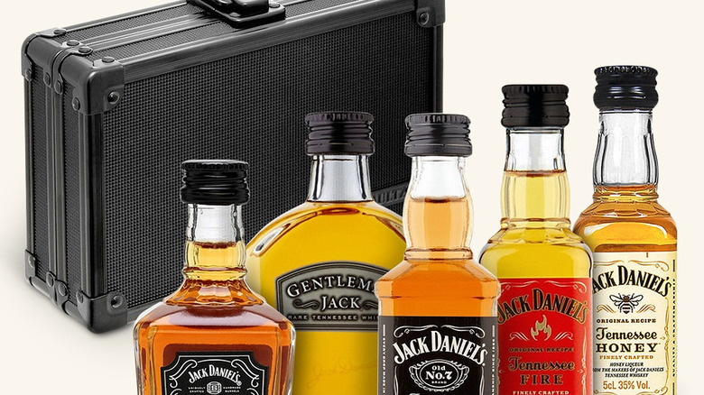 Jack Daniel's miniature whiskey gift set