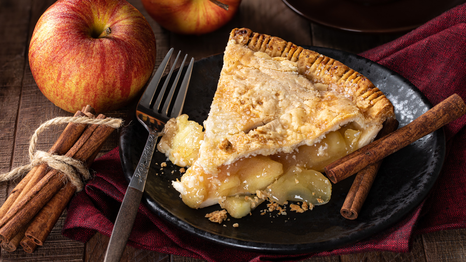 15 Mistakes Everyone Makes When Baking Apple Pie (And How To Fix Them)