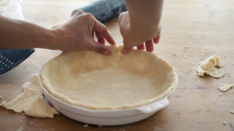 lining a pie pan