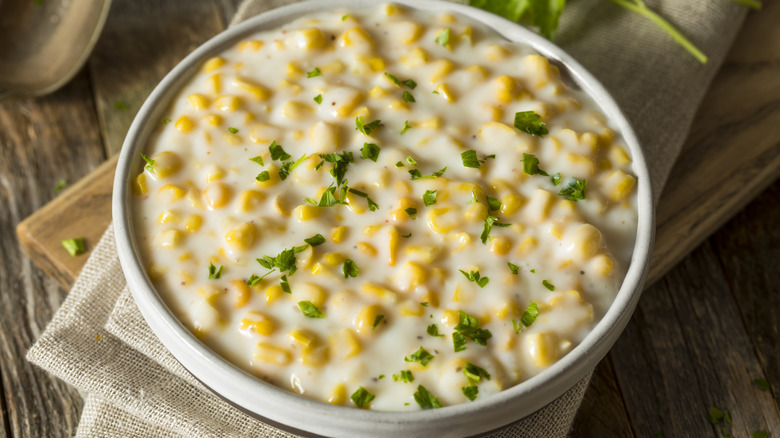 bowl of creamed corn