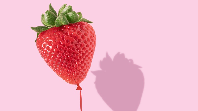 strawberry balloon