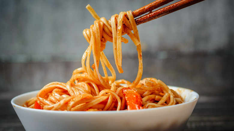 Sweet and sour noodles 