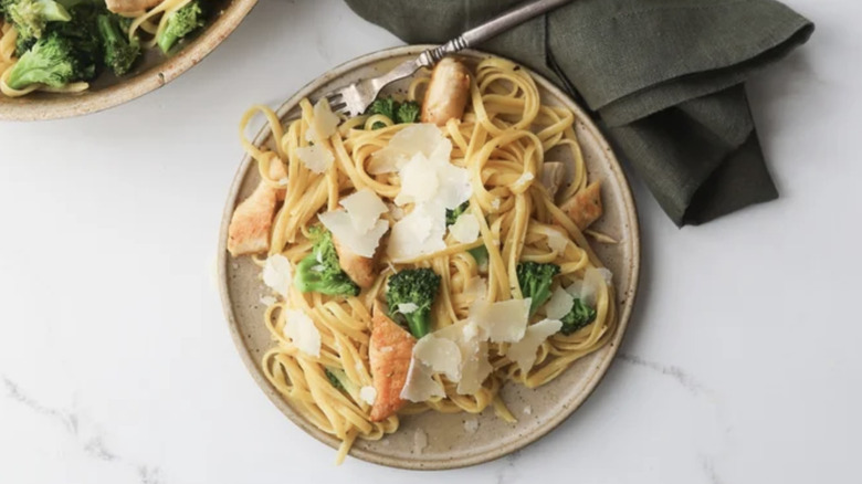 Plate of linguine with chicken, broccoli, and cheese