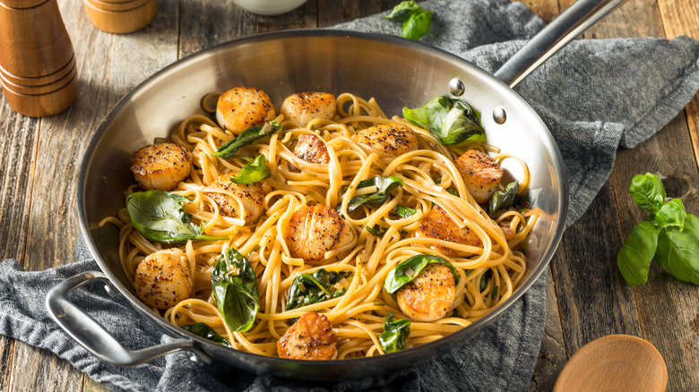 linguine with scallops