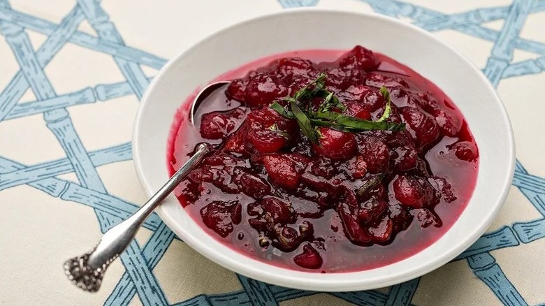 basil cranberry sauce