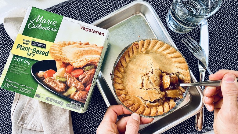 Marie Callender's Plant Based Be'f Pot Pie
