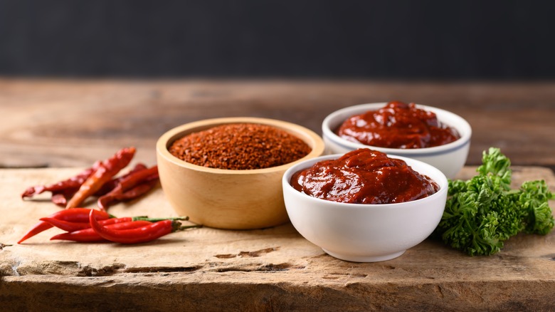 Chili sauces and powders
