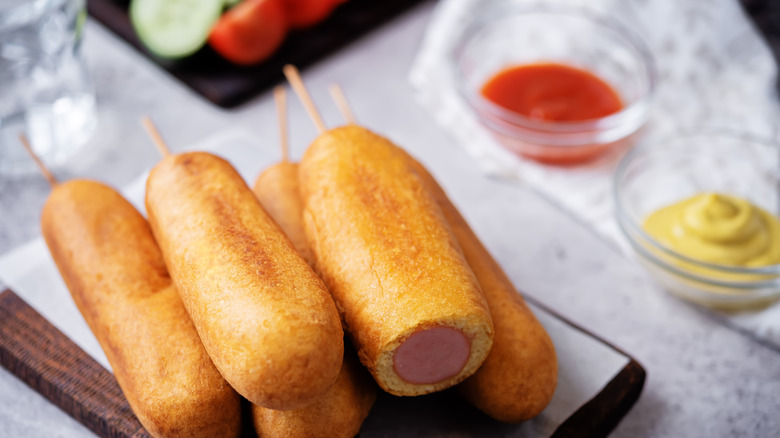 Chinese mustard with corn dogs