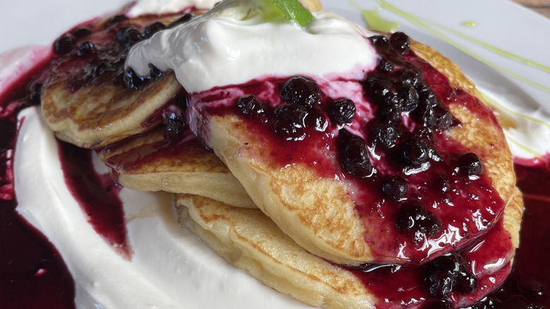 whipped cream pancakes with blueberries 