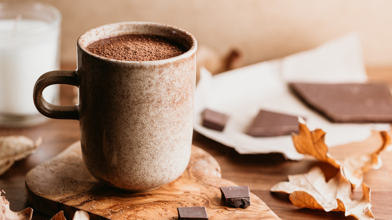 hot chocolate with cocoa powder finish