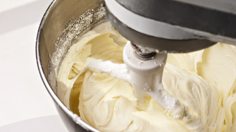 Cake frosting in a mixer