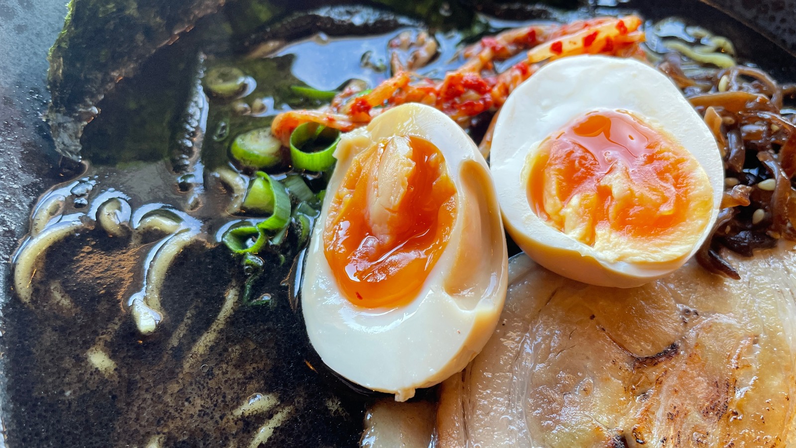 https://www.foodrepublic.com/img/gallery/a-quick-guide-to-boiling-eggs-for-golden-jammy-yolks/l-intro-1692726284.jpg