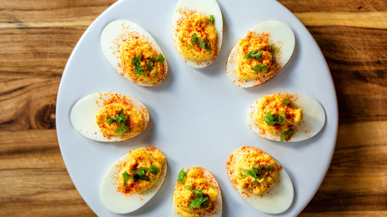 Deviled eggs in a circle