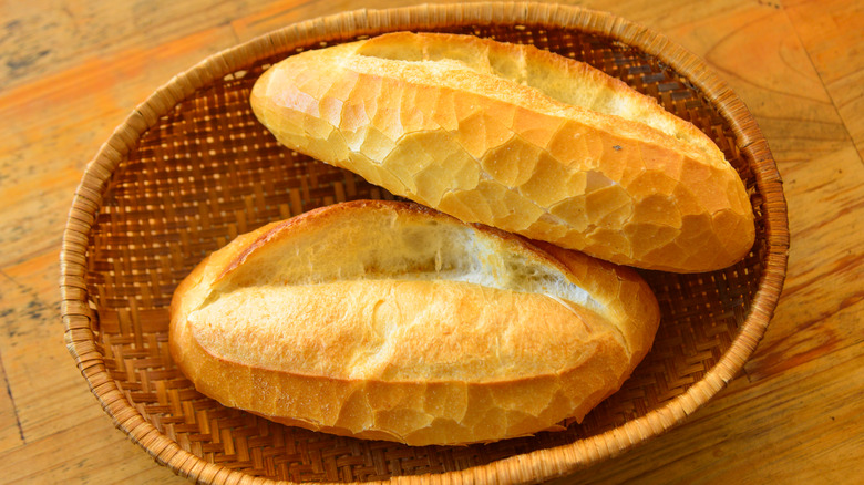 Basket with two Vietnamese baguettes inside