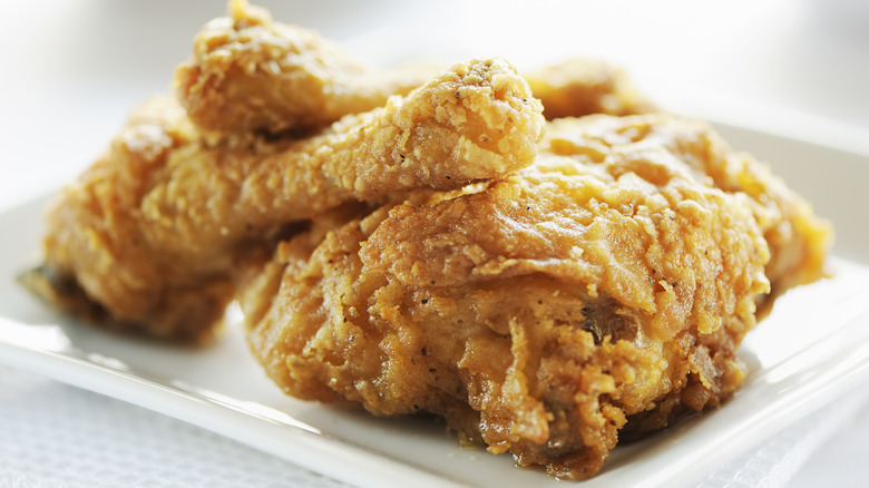 plate of fried chicken