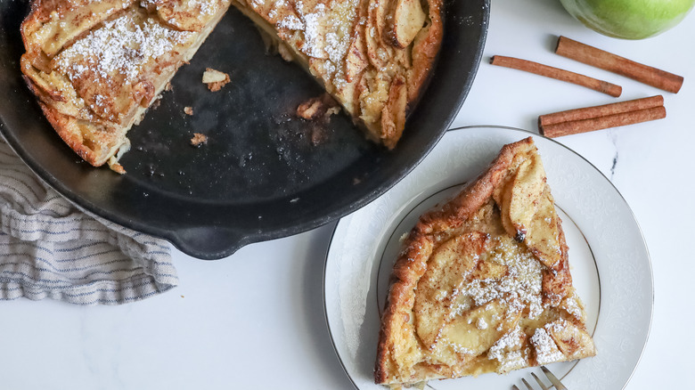 apple Dutch baby portion