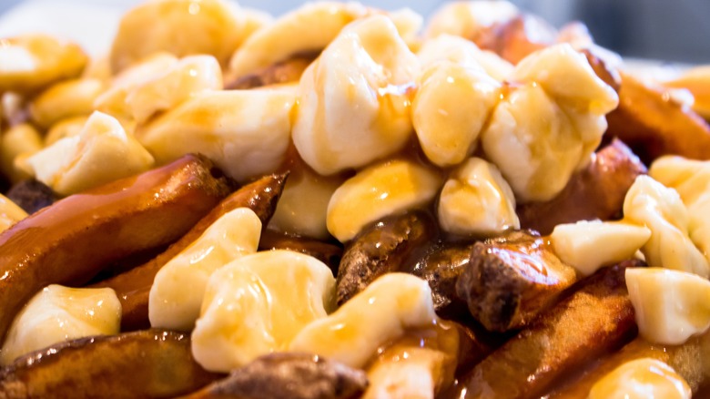 poutine with cheese curds