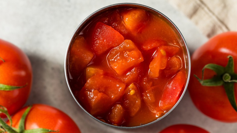 a can of diced tomatoes