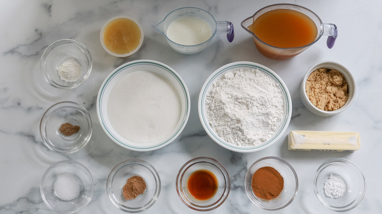 baked apple cider donuts ingredients