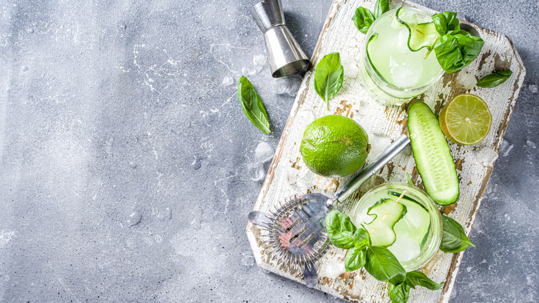 Basil smash with lime and cucumber