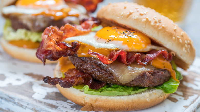 burger with egg and bacon
