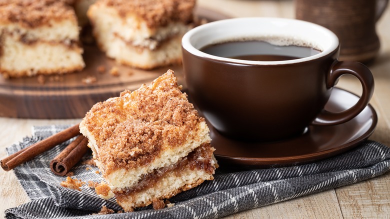 streusel coffee cake and coffee