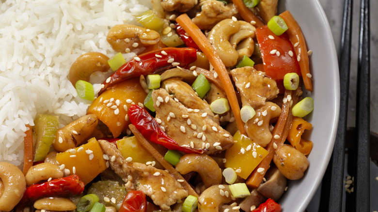 chicken with cashews served over white rice