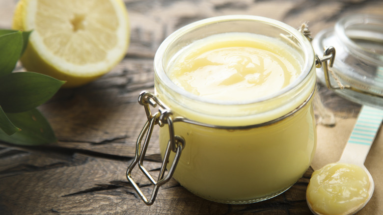 Glass jar of lemon curd
