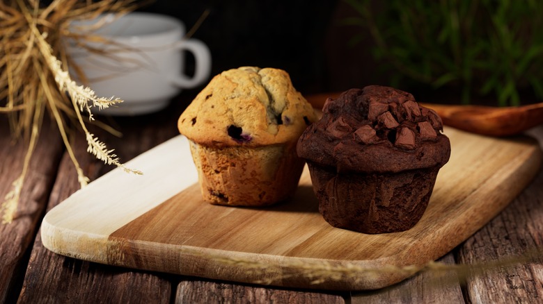 Chocolate chunk muffin 