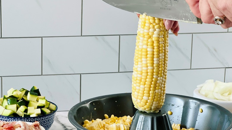 corn ear in bundt pan