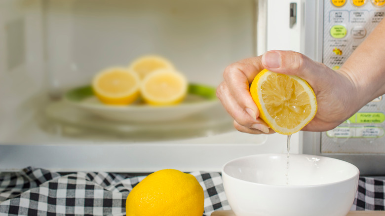 lemons in the microwave