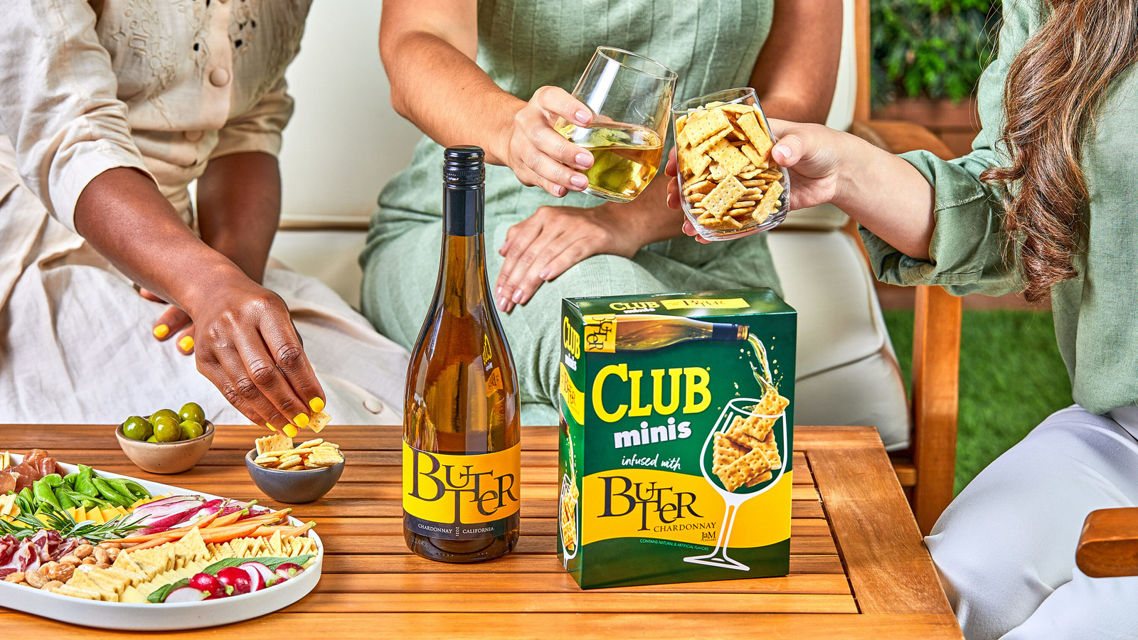 Club's Newest Crackers Are Flavored With Butter Chardonnay