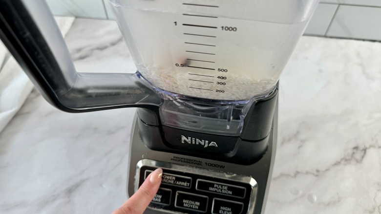 cinnamon rice water in blender