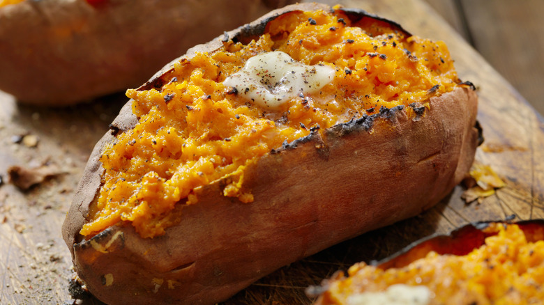 Baked sweet potato with butter