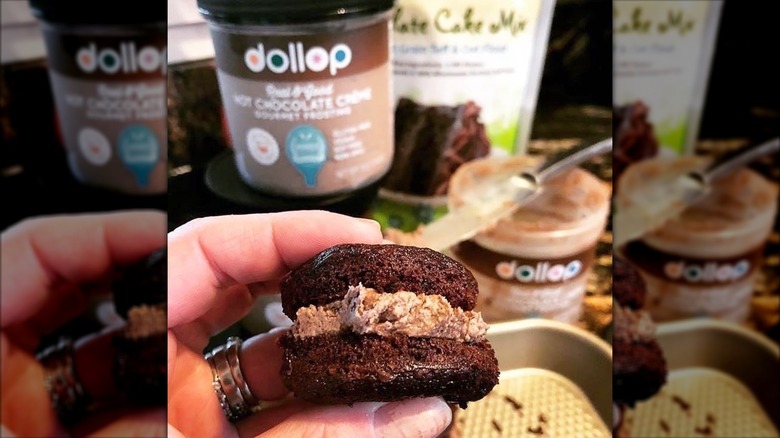 Dollop Gourmet-brand icing sandwiched between chocolate cookies