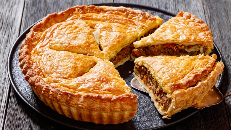 Beef pie with puff pastry crust