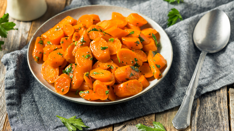 Sliced carrots with butter glaze