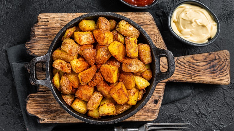 plate of patatas bravas